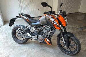 KTM Duke 125 