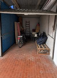 Garage via Pilati 209 x 422 cm