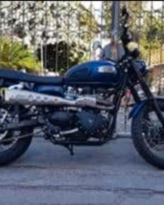 triunph scrambler 900 blue town