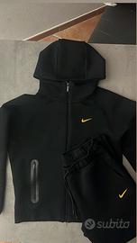 Tuta nike tech nocta