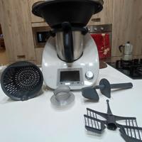 Bimby TM5 ( garanzia motore e lame) come Nuovo