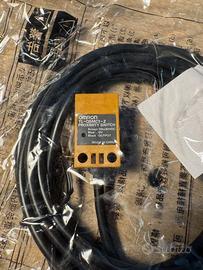 OMRON Sensore induttivo TL-Q5MC1-Z NPN 5mm.
