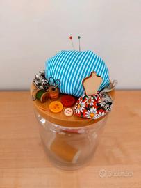 Barattolo porta cucito