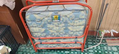 Gratis letto pieghevole con materasso