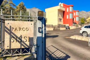 VILLA A SCHIERA A FORMIA