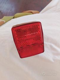 Fanalino posteriore tubone