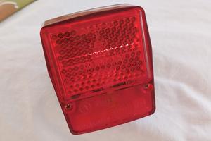 Fanalino posteriore tubone