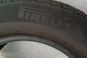 coppia di gomme per auto Pirelli 4 stagioni