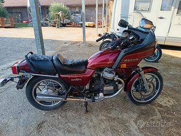Honda moto silverwing del 1984
