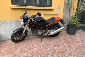 Ducati Monster 900 Dark i.e