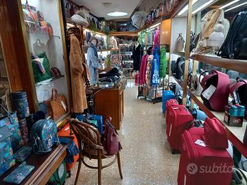 Locale c1 in via m.stabile/r.settimo 5 vetrine