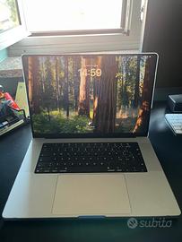 Macbook pro 16 M2 max