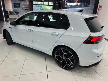 VOLKSWAGEN Golf 2.0 TDI DSG GTD