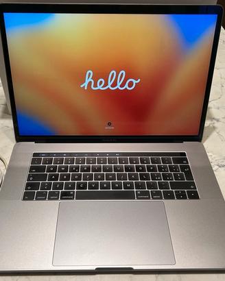 Macbook pro 15 pollici touch bar