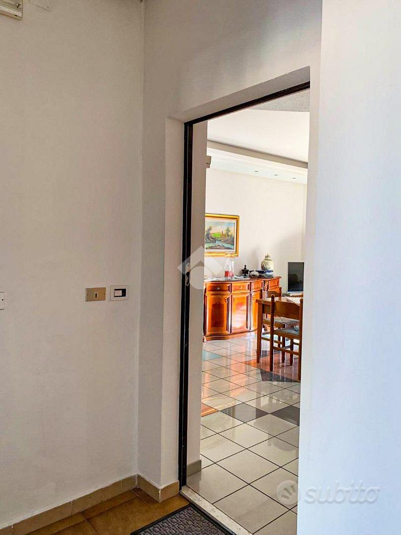 5 LOCALI A AMANTEA - Vista 2