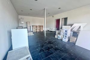 Locale commerciale in posizione strategica