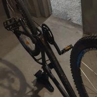 Bicicletta Mountain bike B-Twin