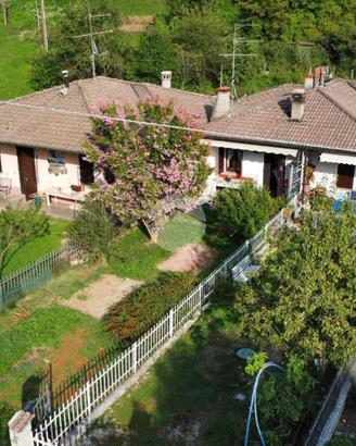 VILLA A SCHIERA A BOVEGNO