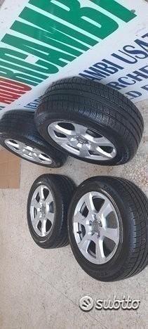 Gomme invernali Ceat 215/55 R17 + catene - Accessori Auto In vendita a  Varese