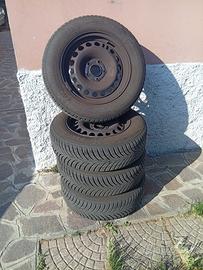 Gomme auto invernali 195/65R15