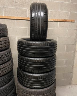 265 50 19 Pirelli Pzero estive 85%