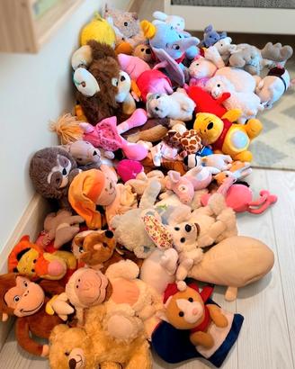 Lotto di 50 peluche Disney, Trudy, Chicco e altri