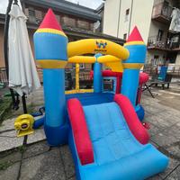 Gonfiabili, castello