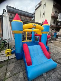 Gonfiabili, castello