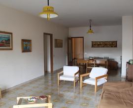Ampio appartamento, Via Tirso, Oristano, Sardegna
