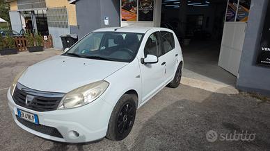 Dacia Sandero 1.4 8V GPL Lauréate - ADATTA A NEOPA