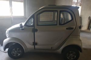 Quadriciclo elettrico