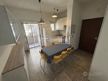 TRILOCALE CON BALCONE