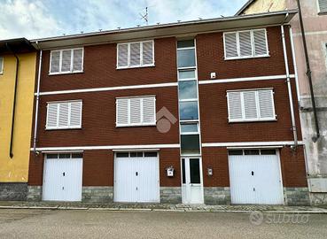 CASA SEMINDIPENDENTE A SAN GERMANO VERCELLESE
