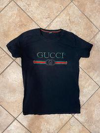 T-shirt gucci