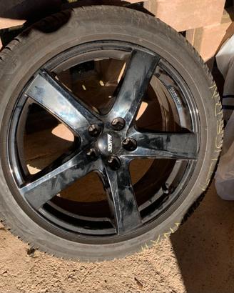 BRIDGESTONE BLIZZAK  215/50 R 19