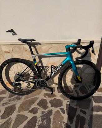 Wilier 0 srl Astana red etap con soli 100 km