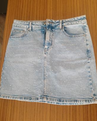 Minigonna di jeans con brillantini frontali