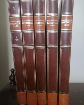 Enciclopedia di libri  di medicina