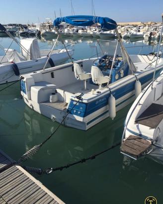 motoscafo bayliner mod. Capri