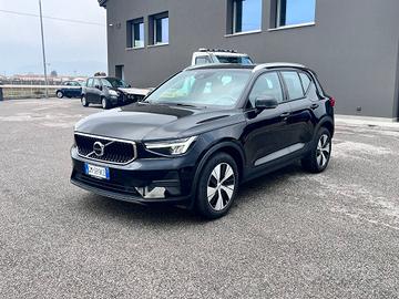 VOLVO XC40 T2 Core