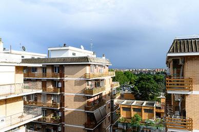 4 LOCALI A ROMA