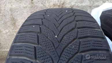 N° 2 Pneumatici invernali Nexen 225/50 R17