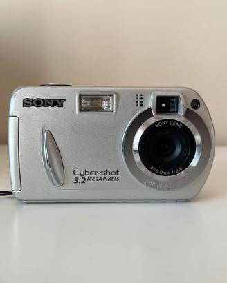 Fotocamera digitale SONY DSC-P32