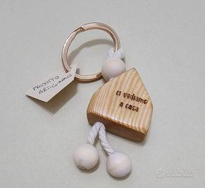Portachiavi in legno personalizzati con incisione