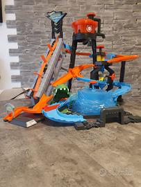 Hot Wheels Mega Autolavaggio,Playset per macchine