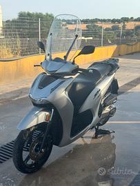 Honda sh 350 sport