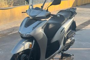 Honda sh 350 sport