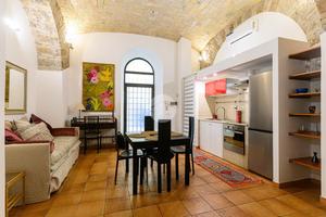 MONOLOCALE A ROMA