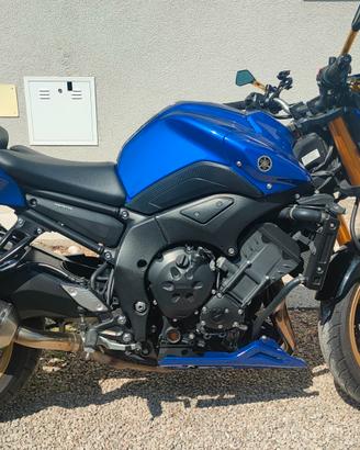 YAMAHA FZ8 2012 ACCESSORIATA PERFETTA