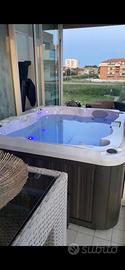 Jacuzzi J215 numero di serie 100742174 del 2015